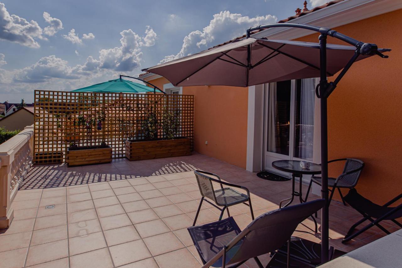Villa Des Chenes-Adult Only Saint-Doulchard Εξωτερικό φωτογραφία
