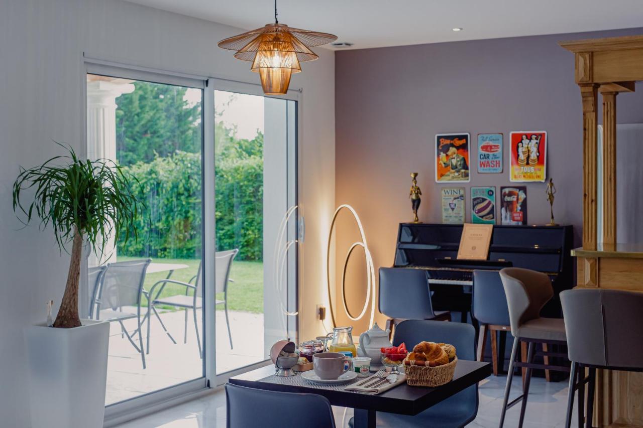 Villa Des Chenes-Adult Only Saint-Doulchard Εξωτερικό φωτογραφία