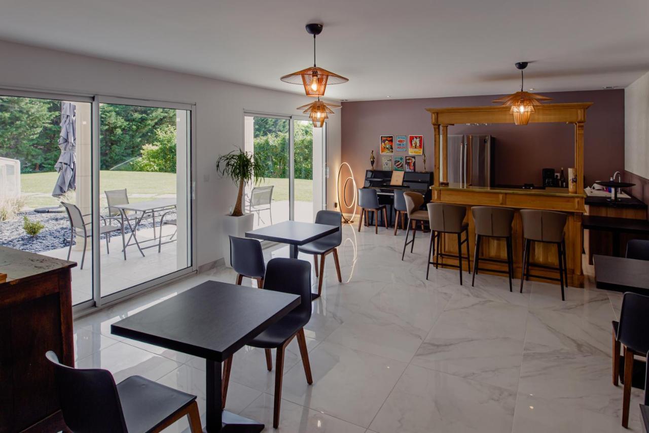 Villa Des Chenes-Adult Only Saint-Doulchard Εξωτερικό φωτογραφία